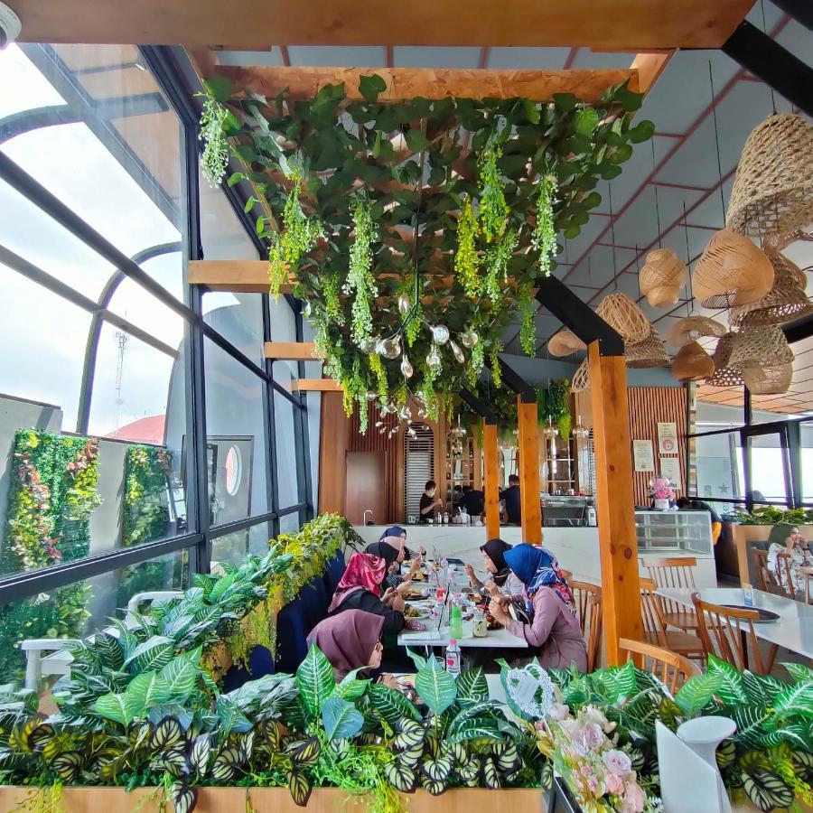 Kala Hotel Semarang Jomblang Exterior photo